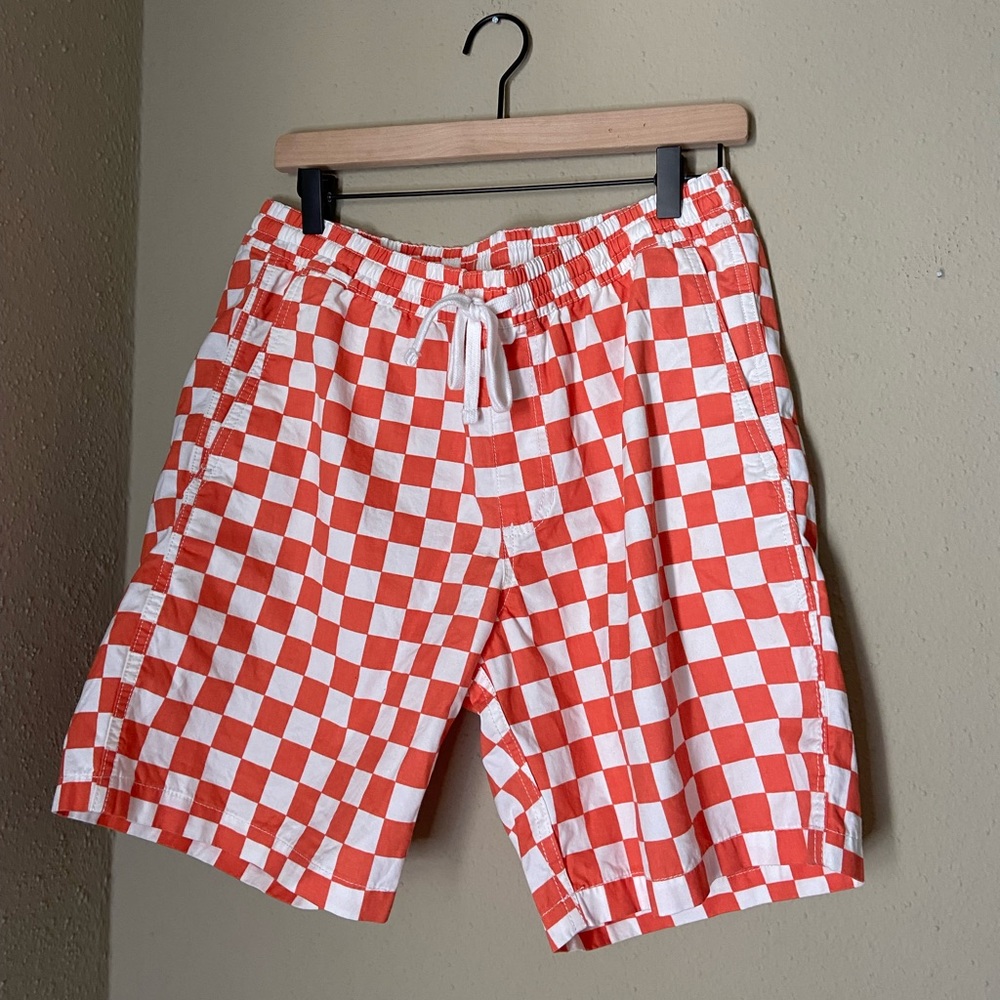 Vans Tennessee Vols color orange and white checkered shorts medium